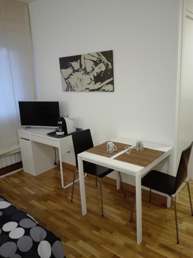 B&B Stazione Latina Sermoneta Exteriör bild